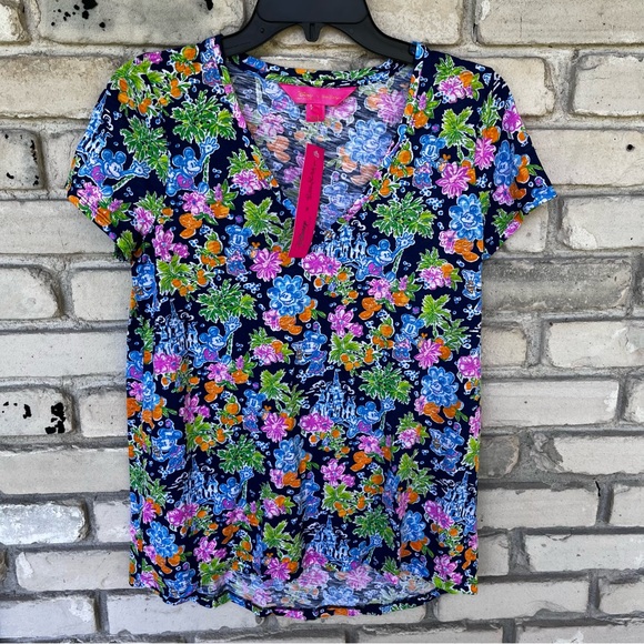 Lilly Pulitzer Tops - Disney Lilly Pulitzer Etta v-neck Blue Short Sleeve Shirt Mickey Mouse design.